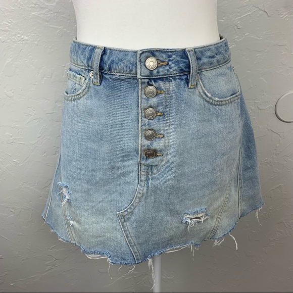 Free People Dresses & Skirts - Free people Raw Hem denim mini skirt 27